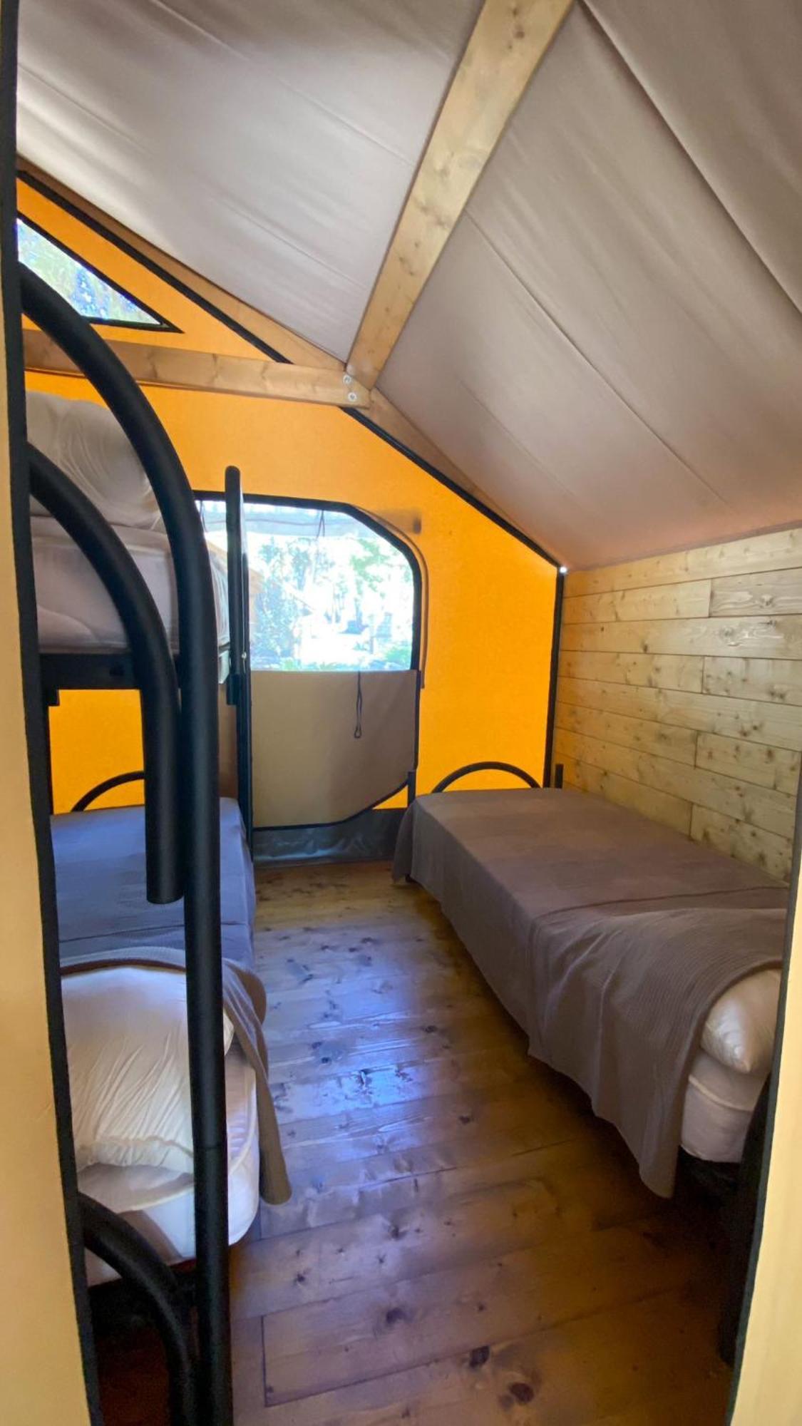Il Pampaleone Glamping And Resort อาชิเรอาเล ห้อง รูปภาพ