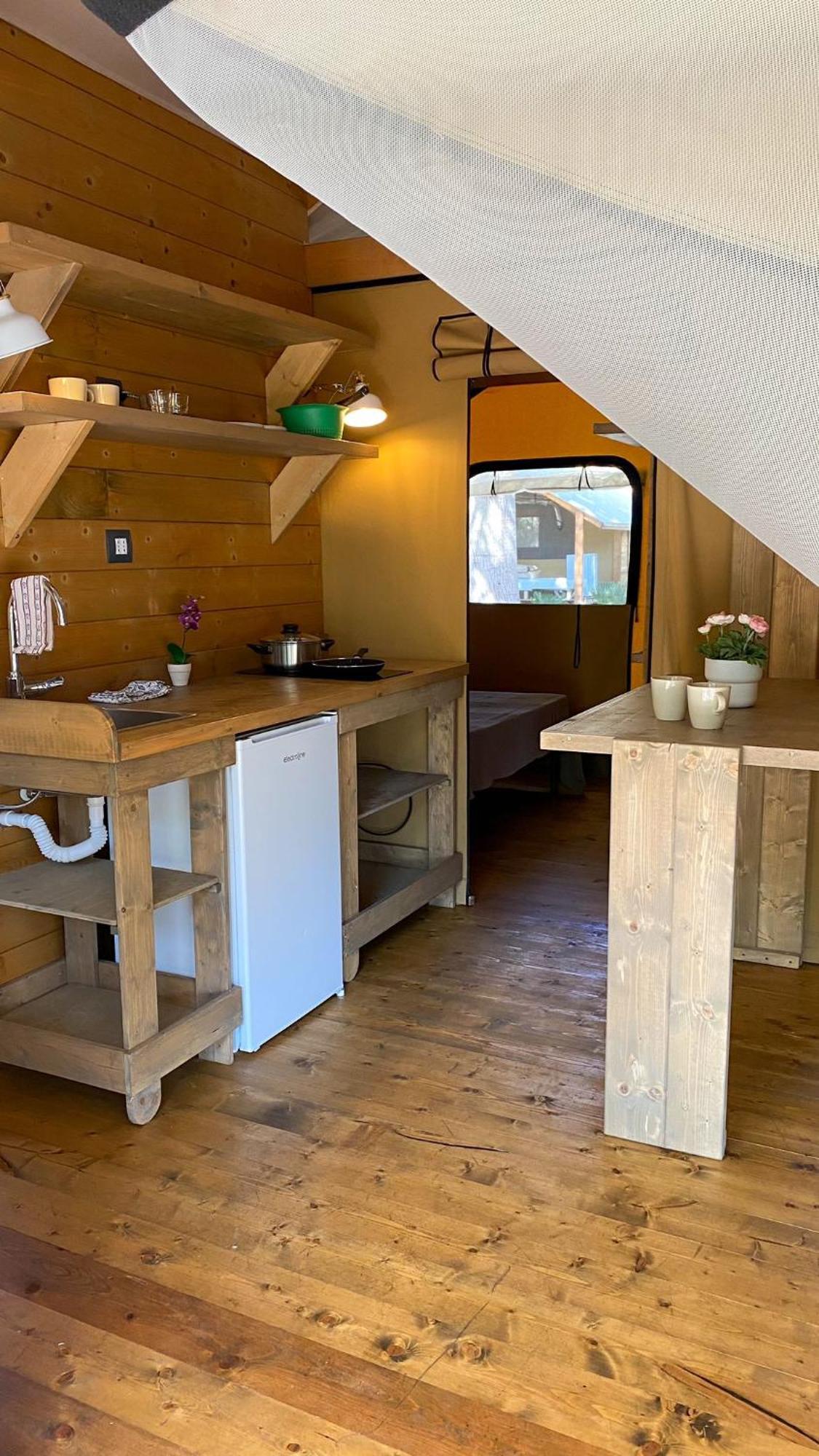 Il Pampaleone Glamping And Resort อาชิเรอาเล ห้อง รูปภาพ